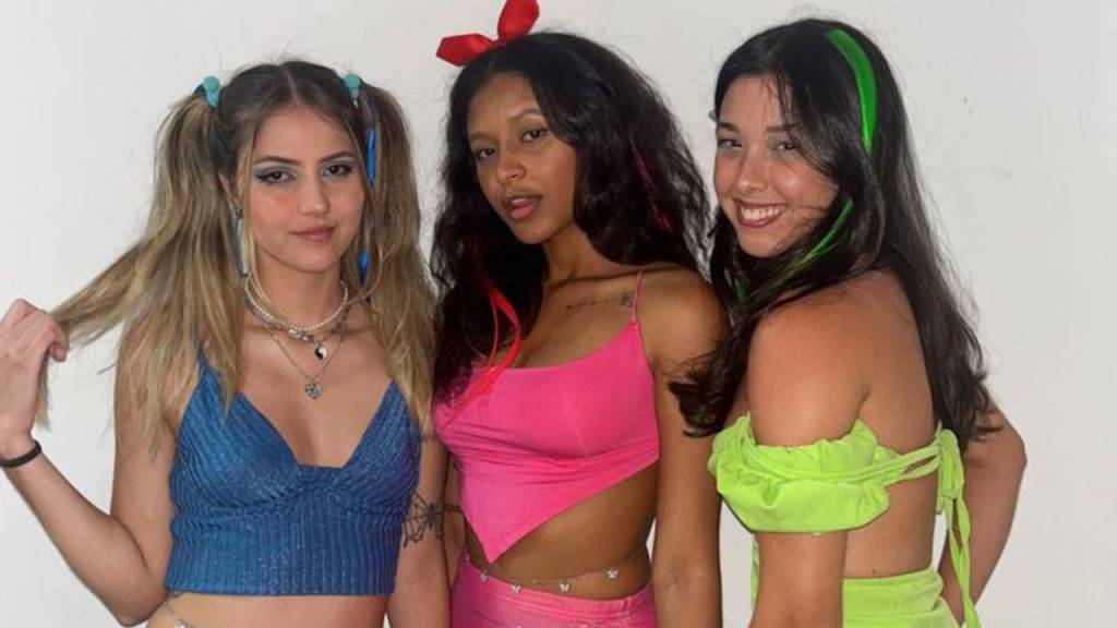 fantasias-em-dupla-ou-trio-para-o-carnaval-as-meninas-super-poderosas As Meninas Super Poderosas são você e suas amigas