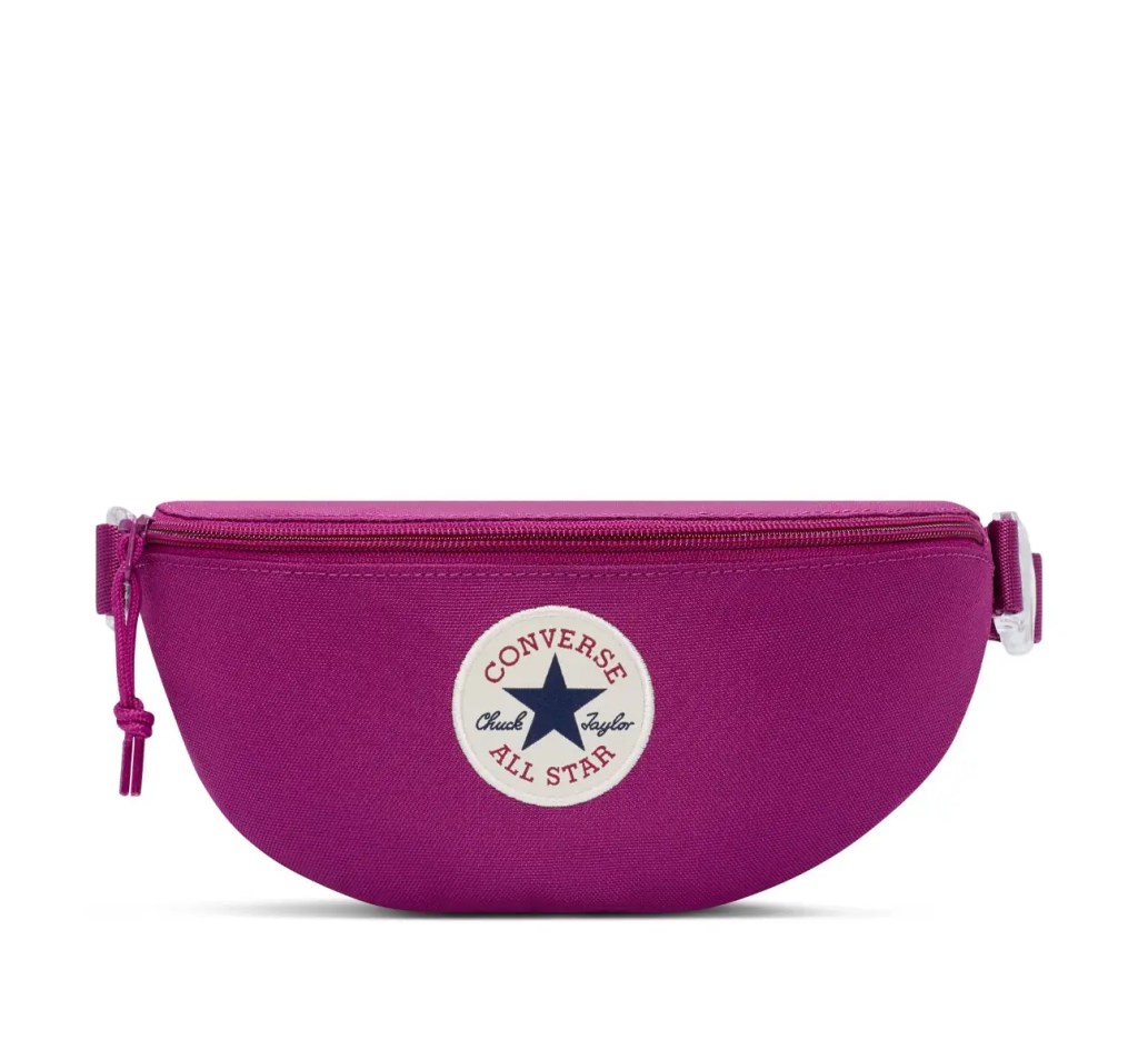 A pochete também adiciona estilo ao look