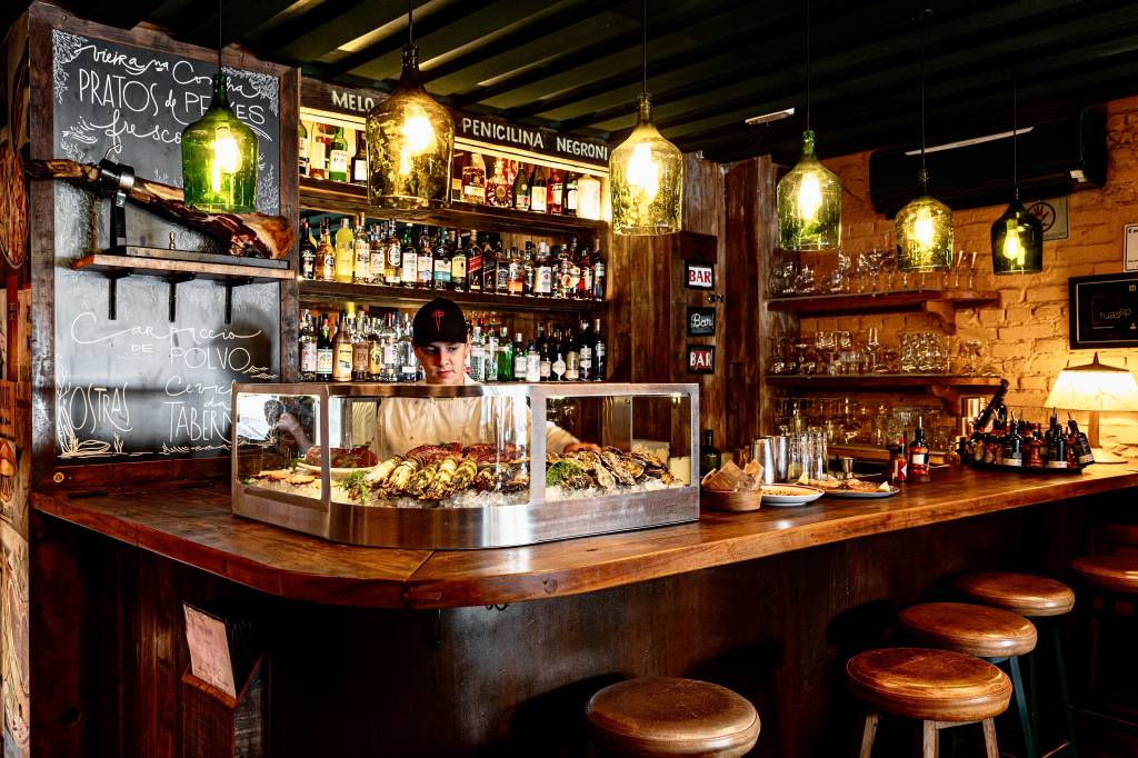 8 restaurantes com balcão de peixes e frutos do mar