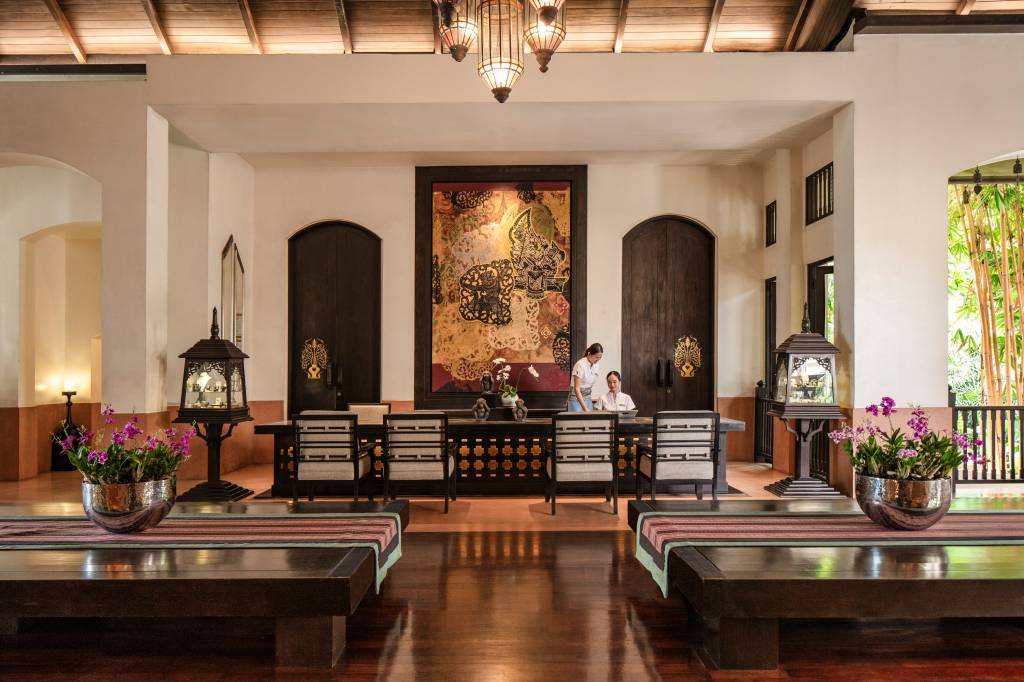 lobby-anantara-bophut-resort-resort Resorts onde se passam a terceira temporada de The White Lotus