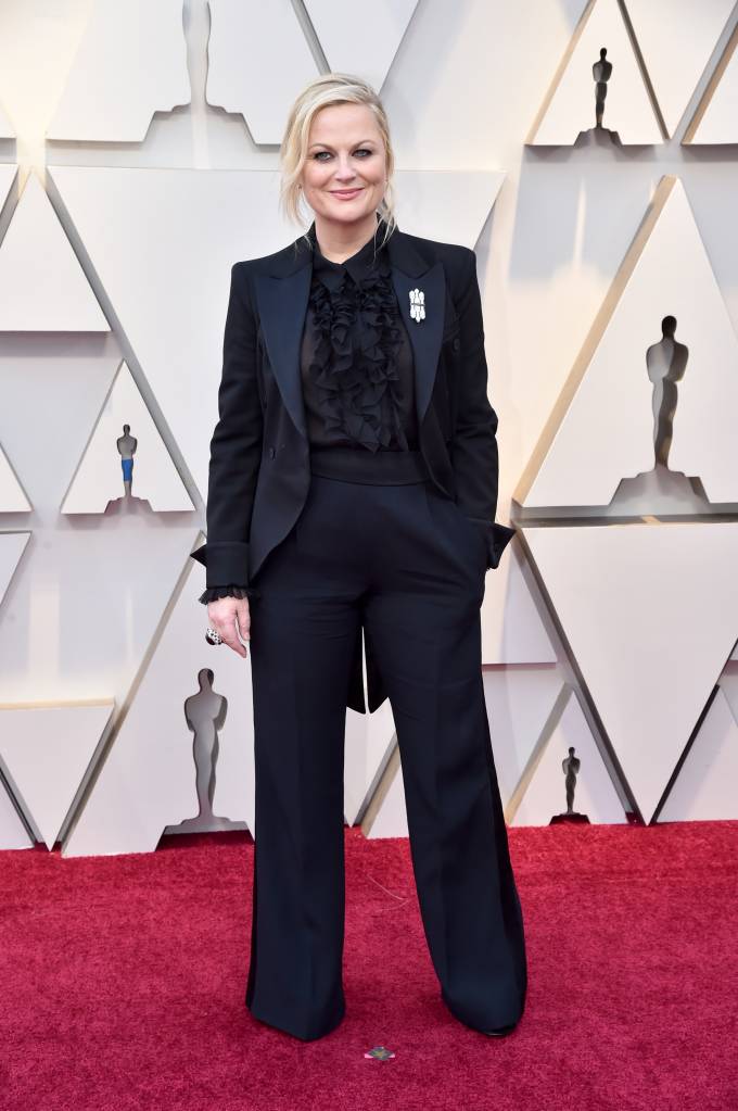 91st Annual Academy Awards – Arrivals A atriz Amy Poehler apostou em um terninho para apresentar uma categoria da cerimônia de 2019