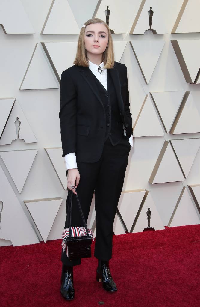 91st Annual Academy Awards – Arrivals Elsie Fisher também apresentou uma categoria no Oscar 2019 usando um terno