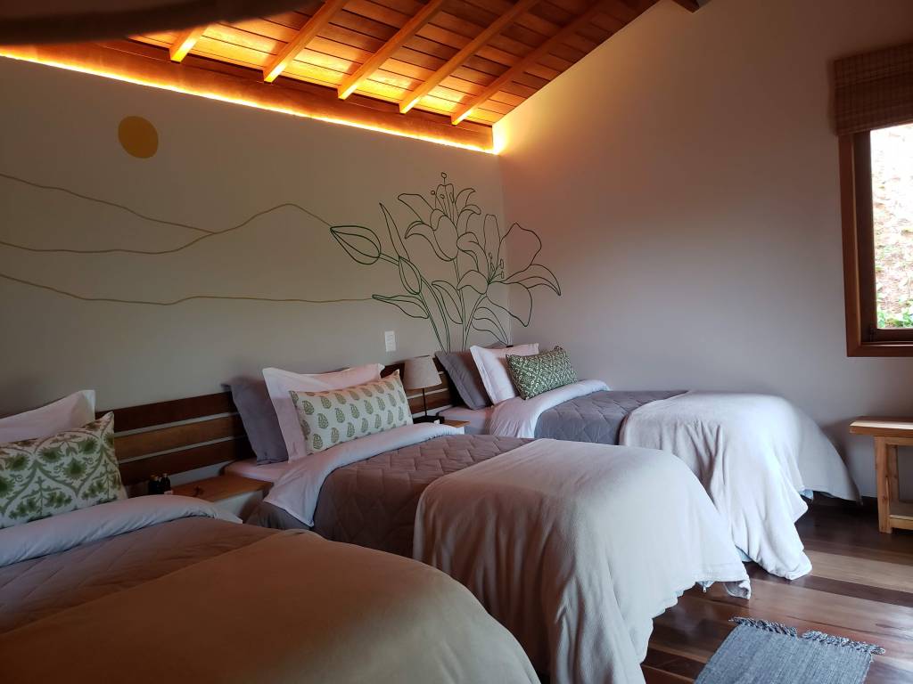 Chalé Prema Casa da Montanha Chalé Prema Casa da Montanha: acomodação aconchegante e confortável em Monteiro Lobato