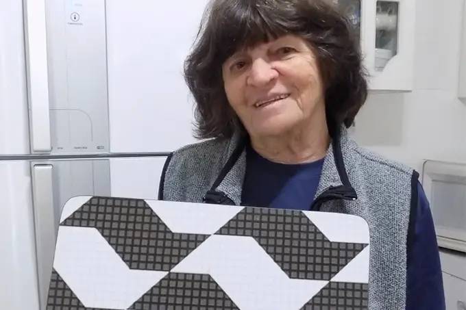 Mirthes-Bernardes Mirthes Bernardes nunca ganhou nada por sua criação de piso de São Paulo