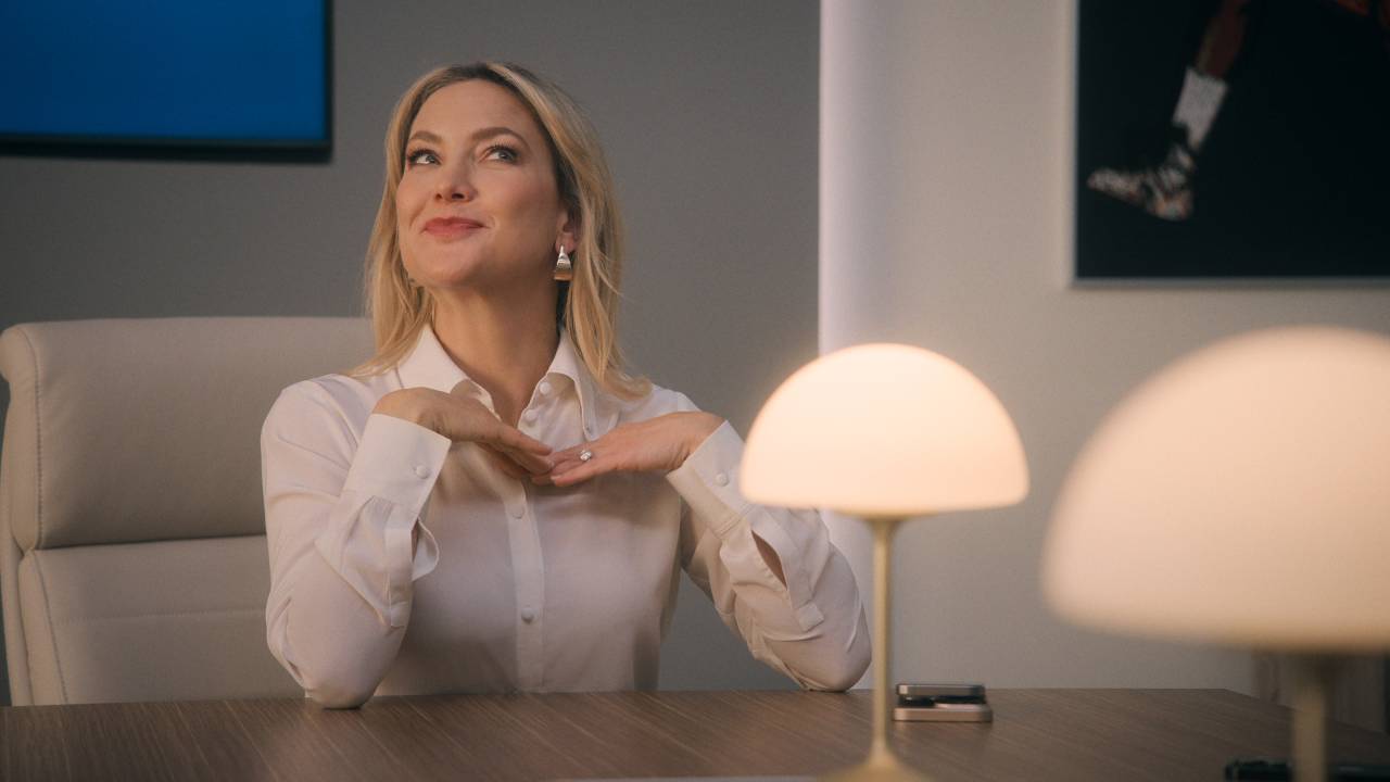 Kate Hudson na série A Dona da Bola"