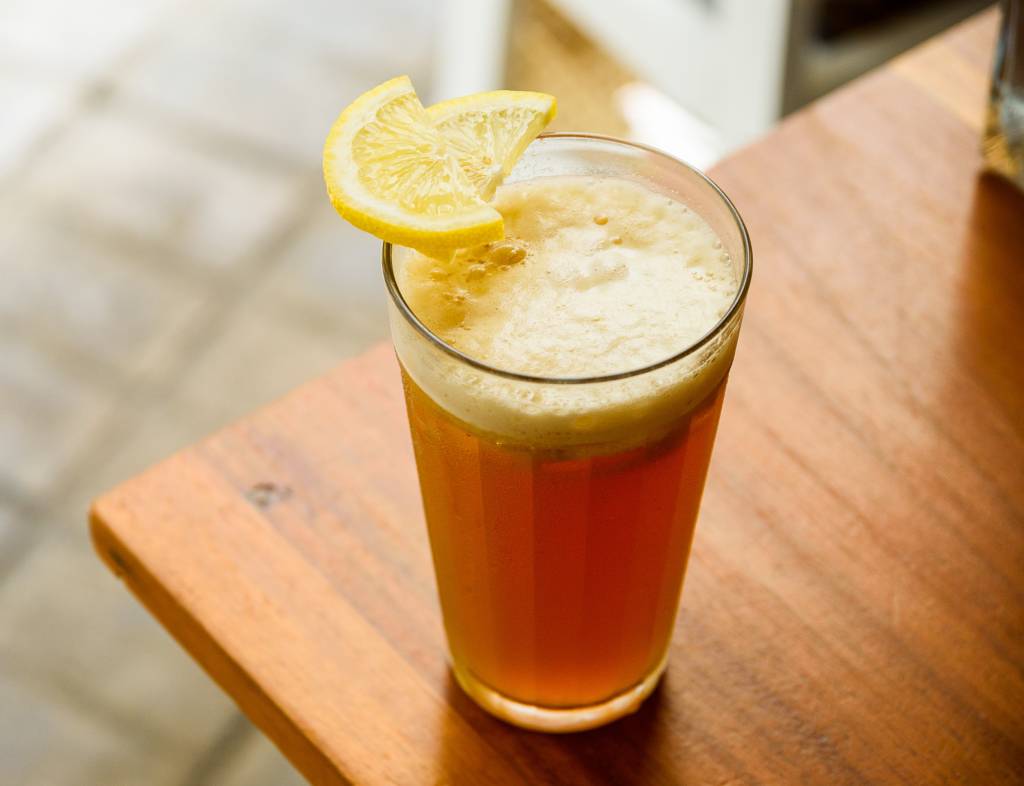 Chá mate gelado com cambuci