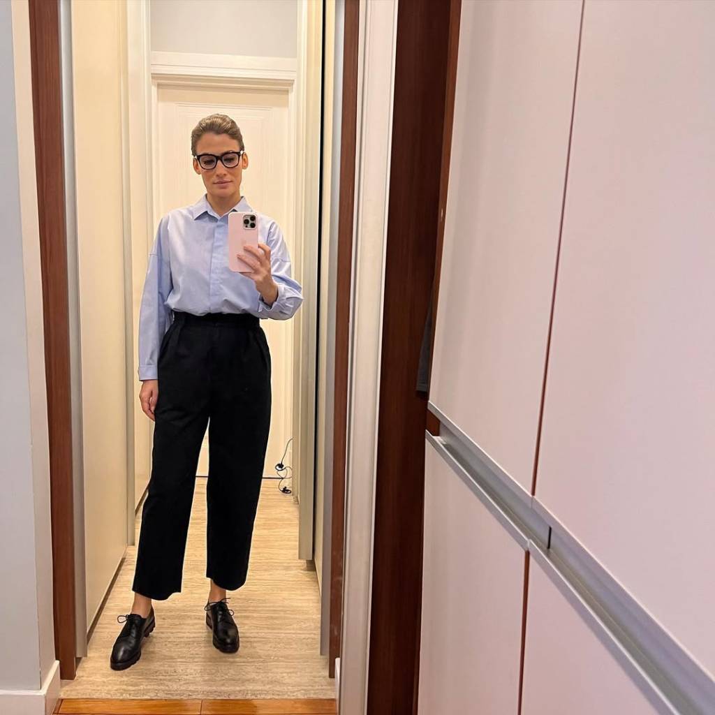 inspiracoes-looks-renata-vasconcellos Camisa e calça de alfaiataria não podem faltar no guarda-roupa de Renata Vasconcellos