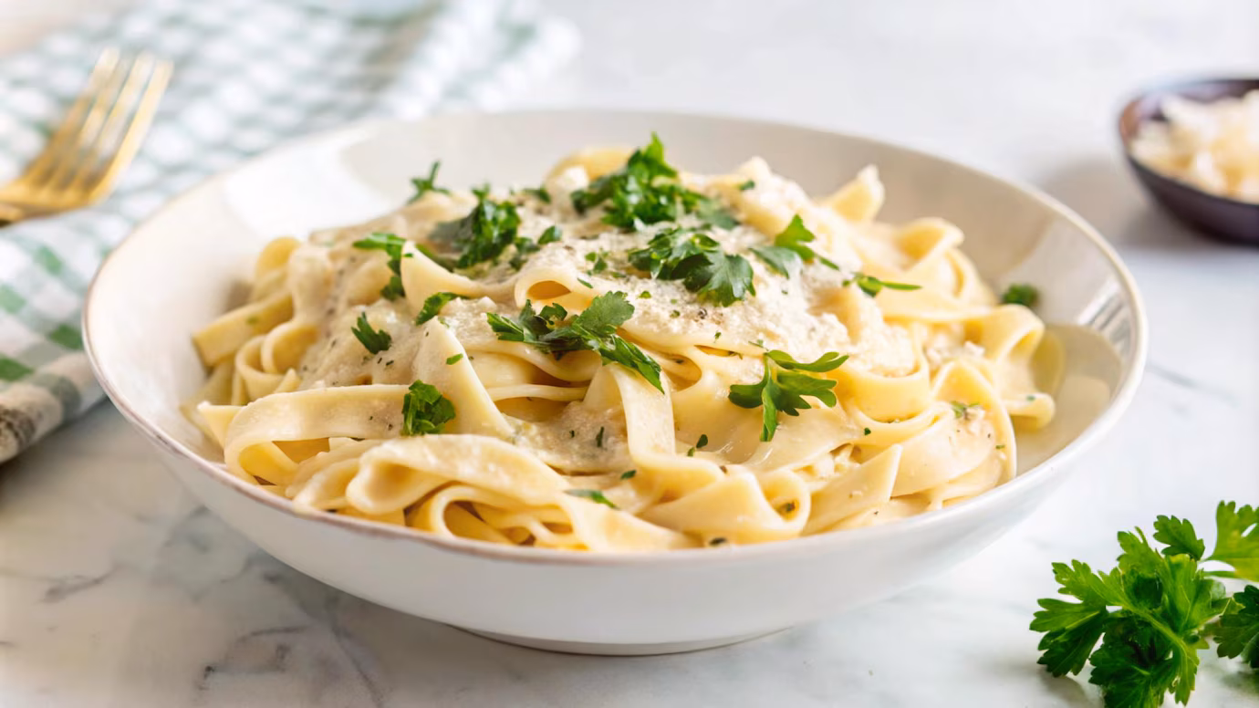 Macarrão prático ao molho branco