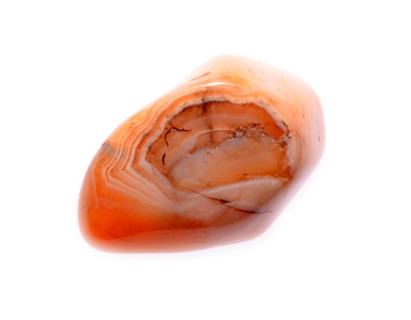 pedra-para-cada-signo-cornalina A cornalina é a pedra perfeita para quem é de Áries