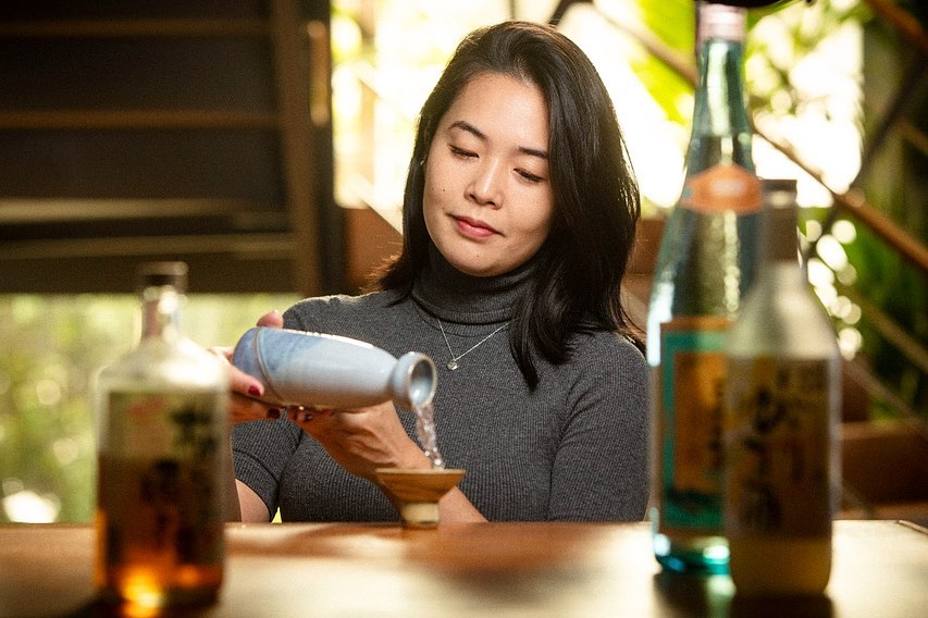 yasmin-yonashiro-sake Mulheres especialistas em saquê