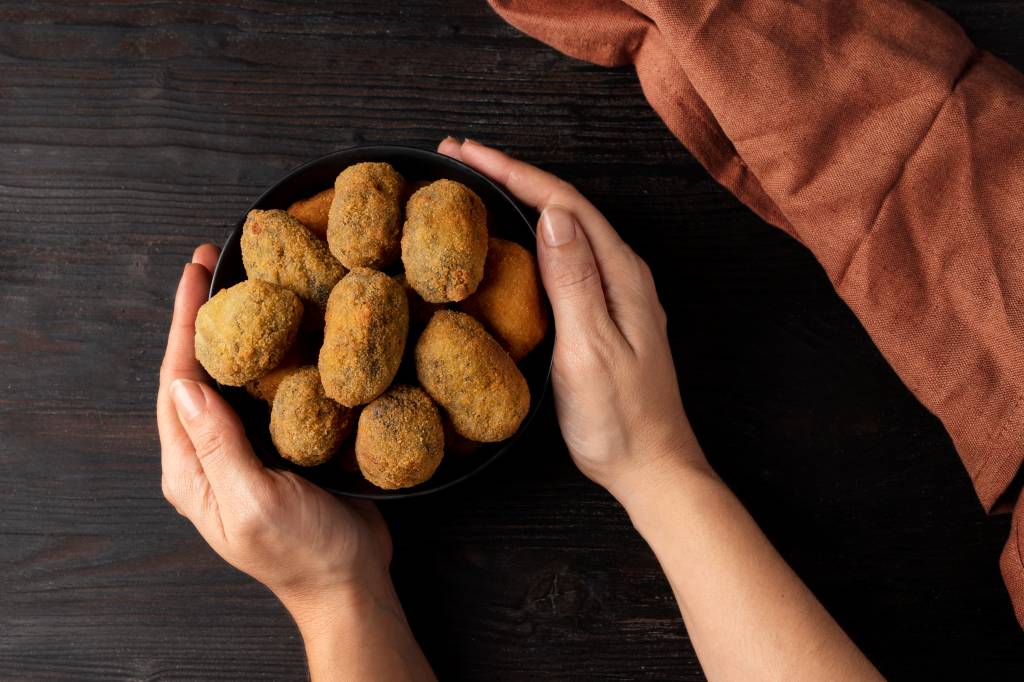 bolinho-bacalhau-airfryer Receita de bolinho de bacalhau na airfryer