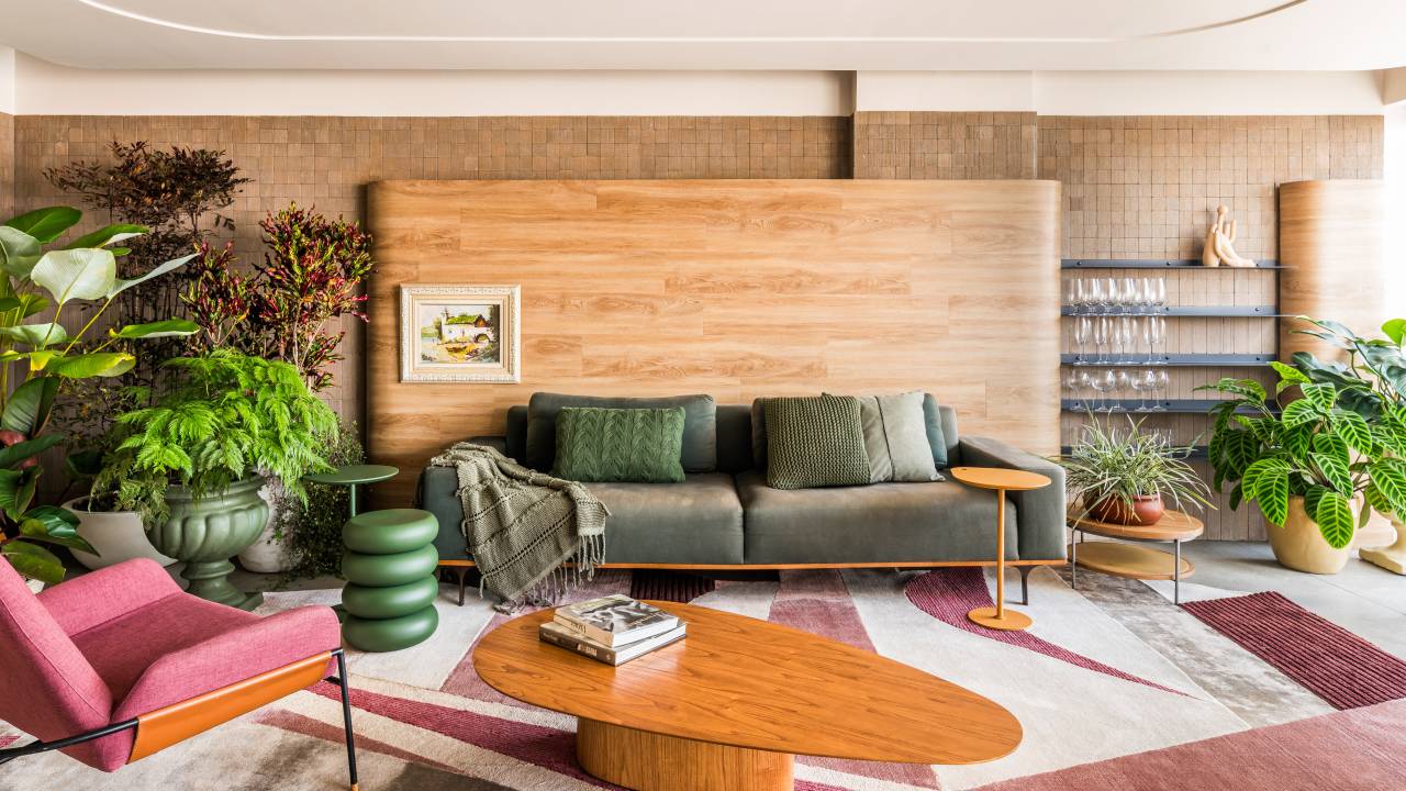 Como decorar o sofá com manta
