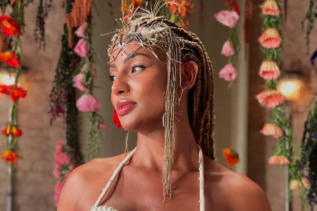 Beleza Fatal conta com a história de Andrea, professora trans de dança