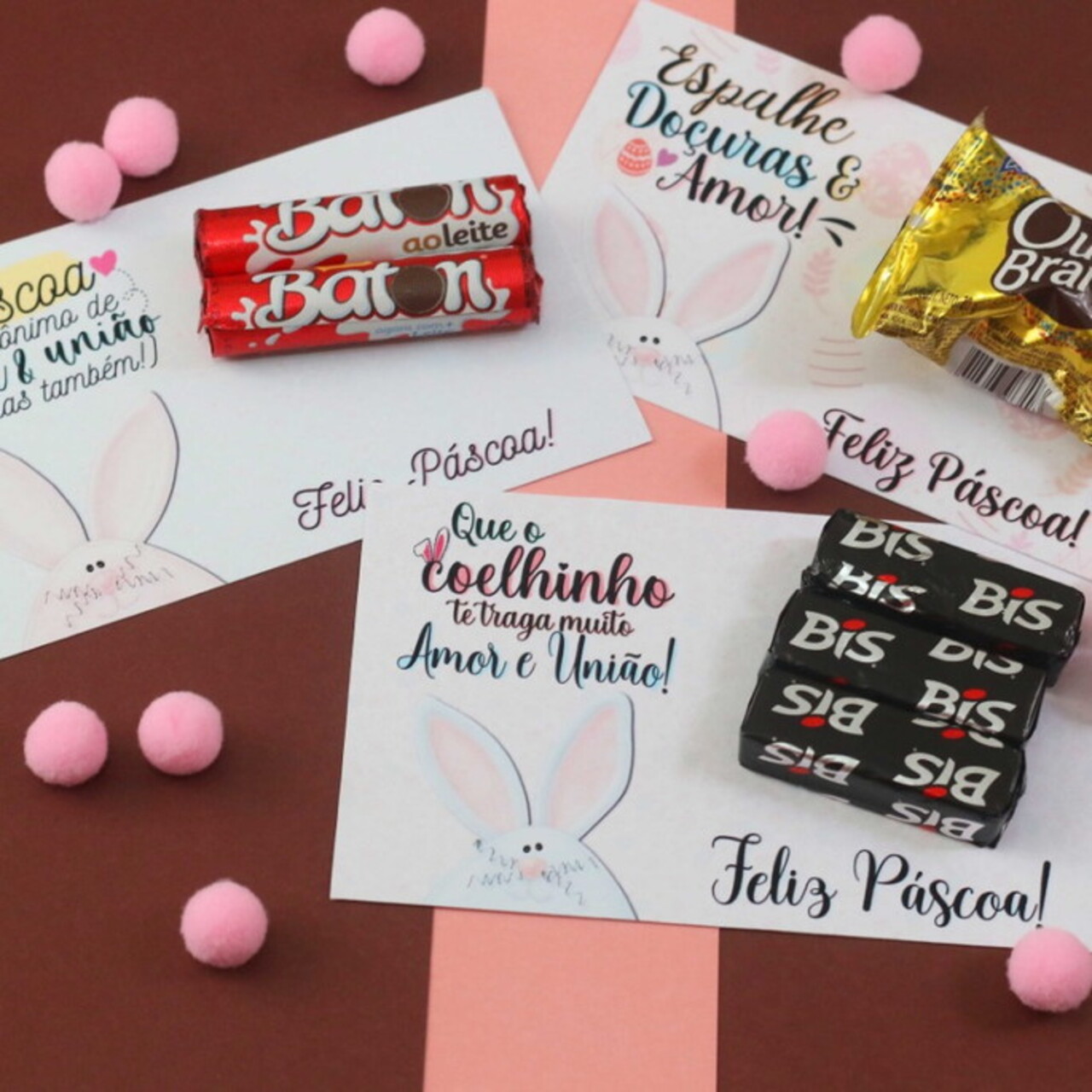 Cart&otilde;es personalizados de P&aacute;scoa com bombons