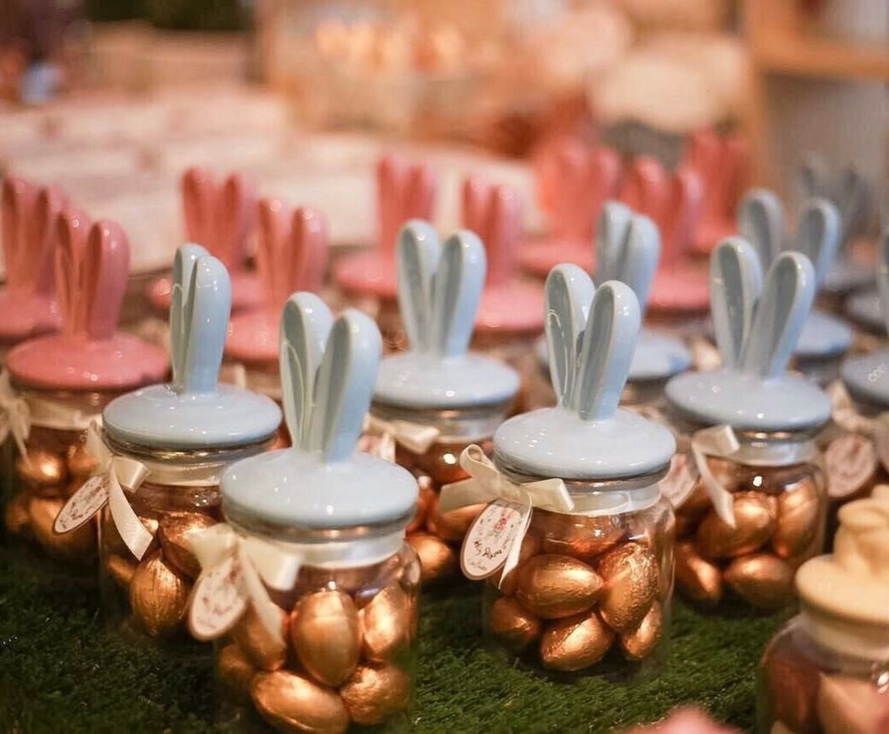 Potes com orelhas de coelho