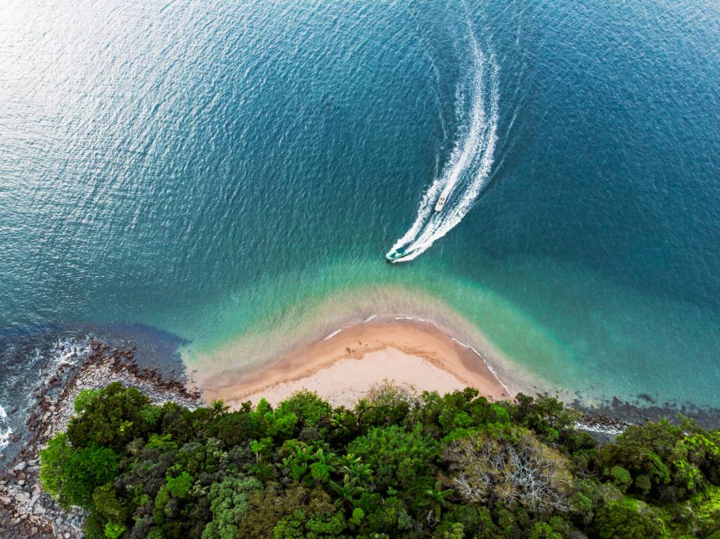 Defeso criativo: pescadores viram anfitriões culturais em Ubatuba
