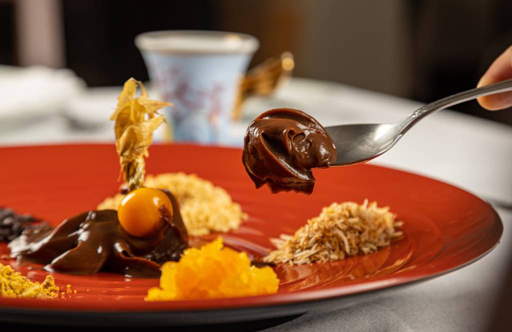 receitas-dia-das-maes-filhos-que-nao-cozinham-brigadeiro (1) Brigadeiro pode ser servido com diferentes acompanhamentos