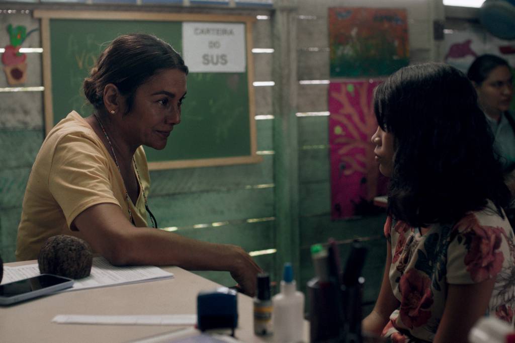 Manas Filme “Meu desejo era gerar empatia para que o espectador pudesse se colocar no coração e na alma da garota. Mas escolhi fazer isso com delicadeza, respeitando nossos corpos e todas as mulheres envolvidas