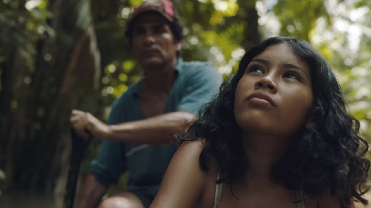 Em entrevista, a diretora de "Manas" comenta o processo de pesquisa e produção do filme e faz um retrato da sociedade atual
