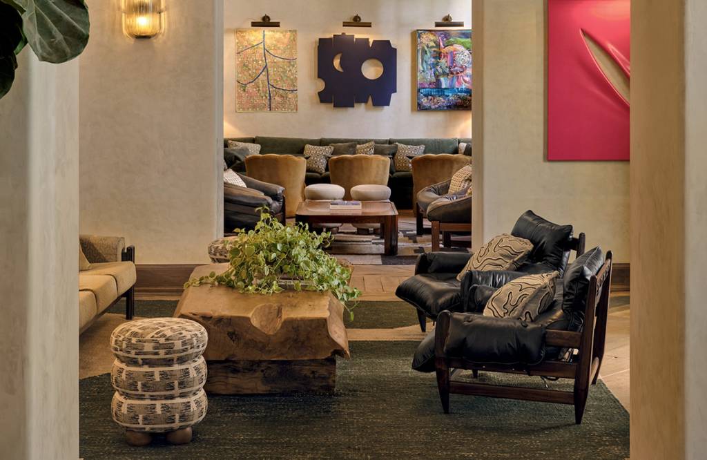 CLAUDIA e Soho House lançam clube do livro em São Paulo