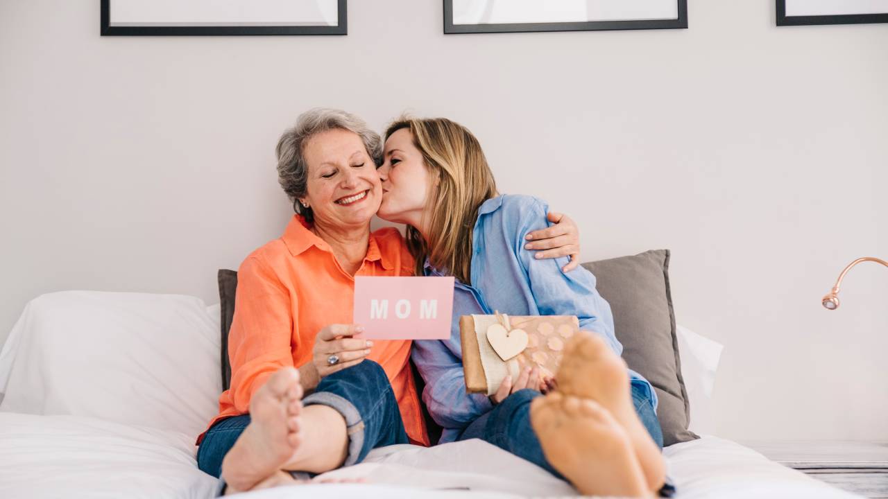 Ainda há tempo: confira 10 sugestões de presentes para emocionar neste Dia das Mães.