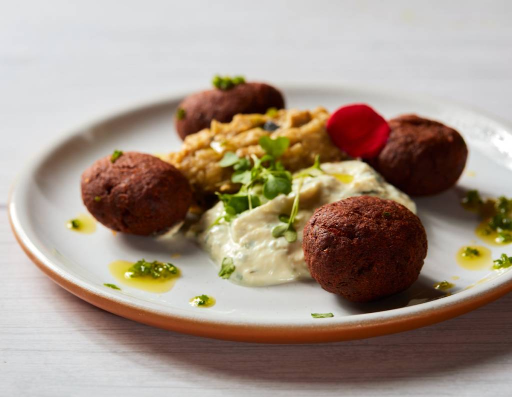 receitas-veganas-inovadoras-almondega-de-beterraba Almôndegas de beterraba são fáceis de preparar