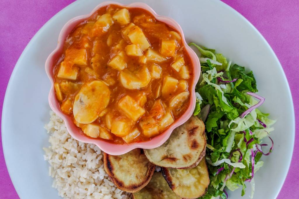 receitas-veganas-strogonoff-palmito Estrogonofe de palmito e cogumelos é receita vegana deliciosa para o almoço ou jantar