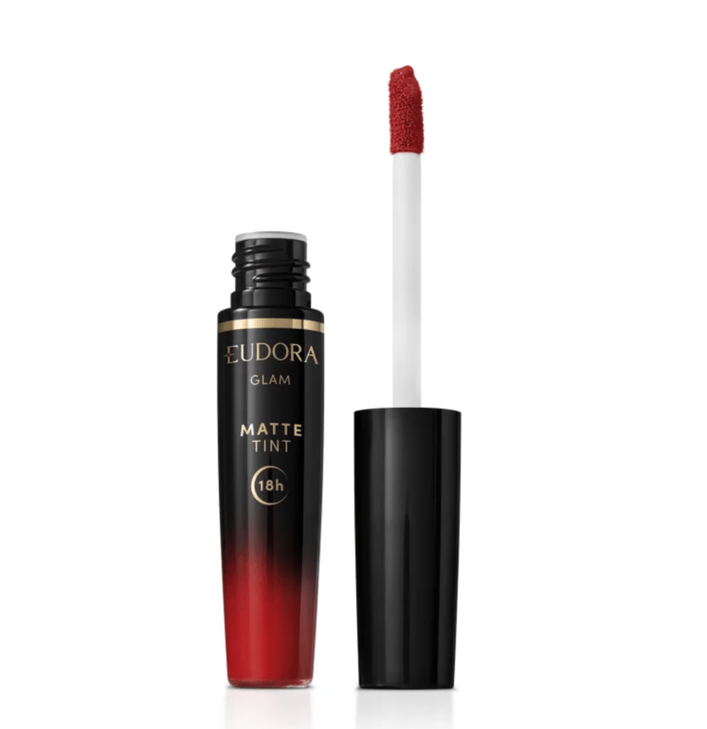 Batom Líquido Vermelho Radiante Glam Matte Tint, de Eudora