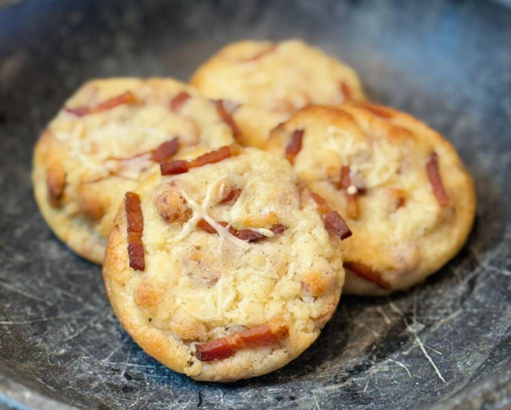 Cookies de carbonara são opção diferente para o café da tarde ou lanchinho