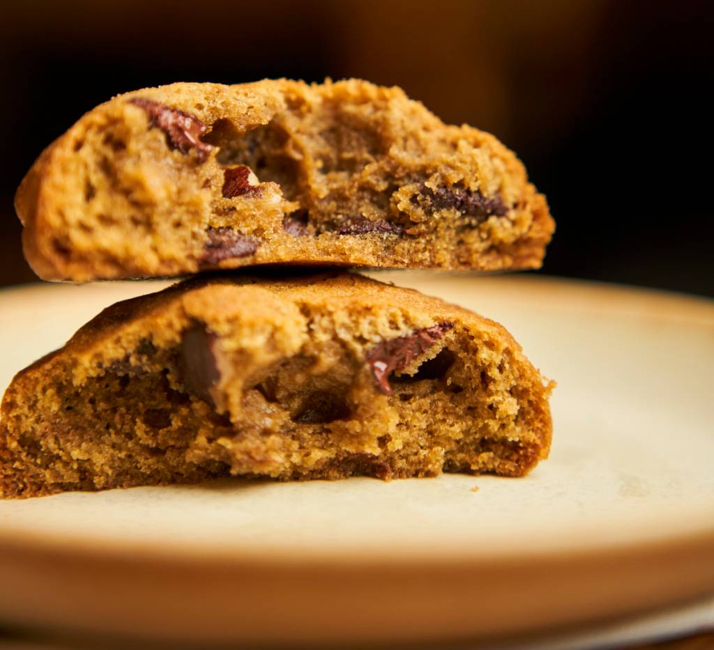 Cookie de chocolate e castanha-do-Pará
