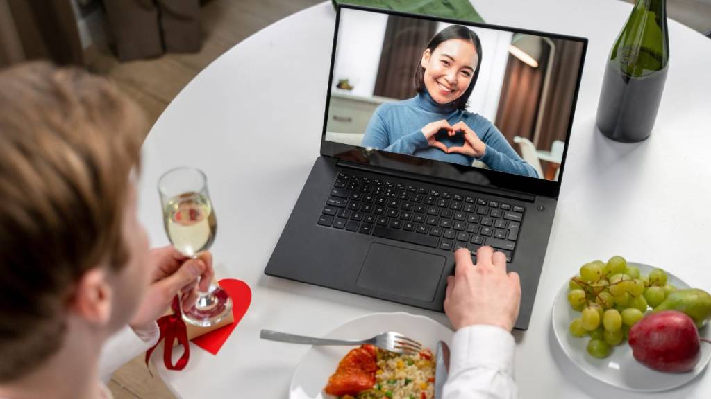 Relacionamento à distância: 5 dicas para driblar o afastamento físico