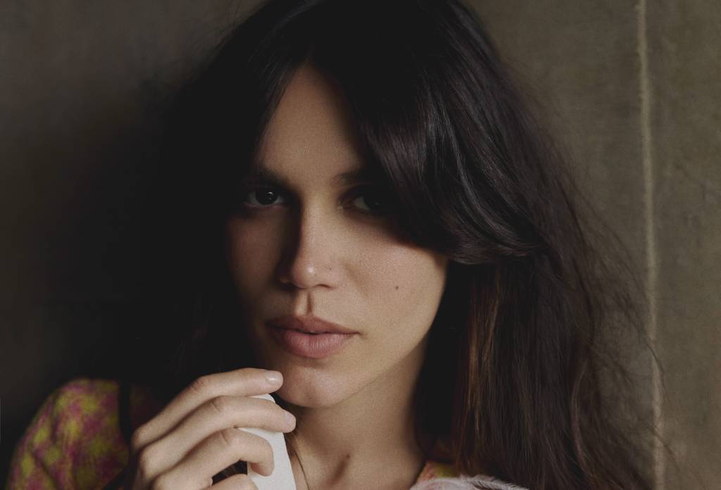 Carla Salle estreia em ‘Guerreiros do Sol’ com personagem que reinterpreta o sertão