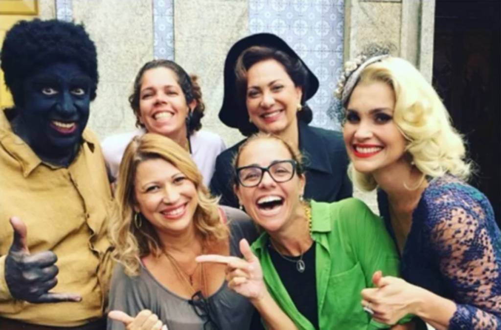 cenas-impensaveis-novelas-blackface Marco Nanini (à esquerda) com o corpo pintado em
