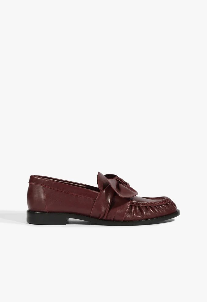 Mocassim marrom com laço