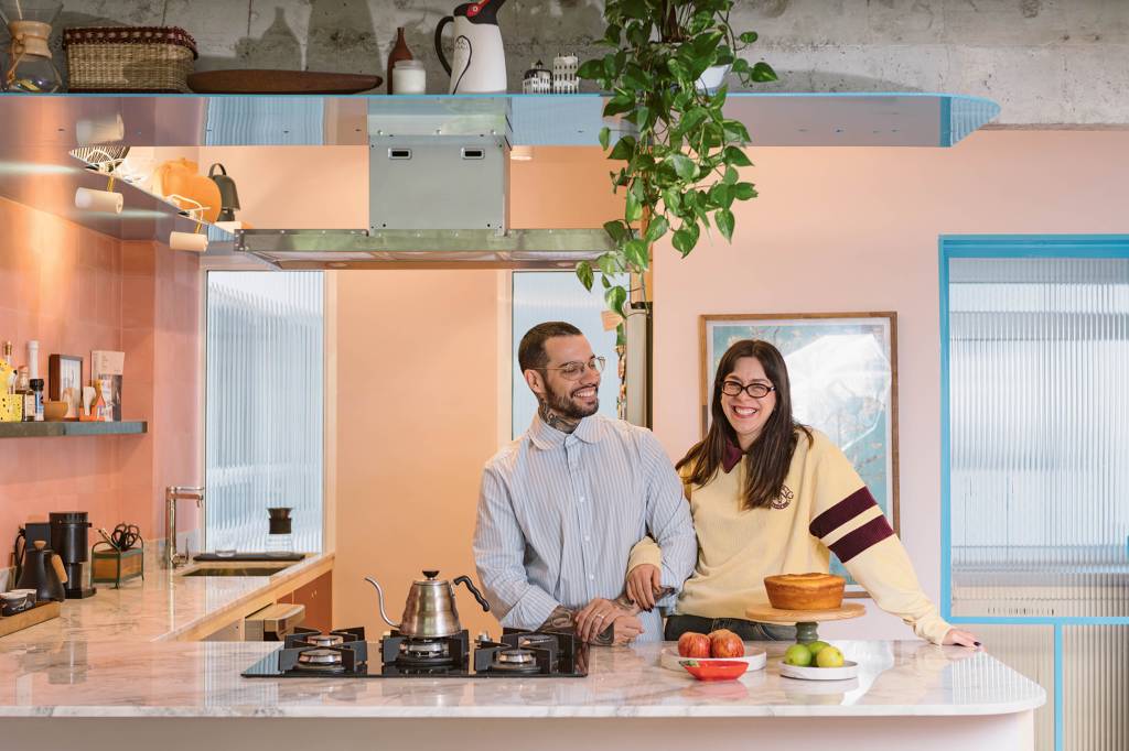 Décor com ousadia: o lar moderno de Jeska Grecco e Leandro Neko