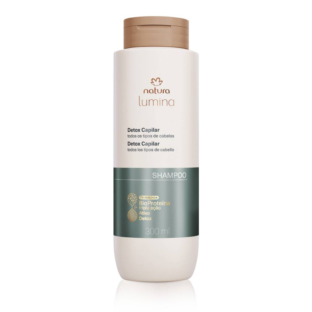 Shampoo detox para cabelos cacheados.