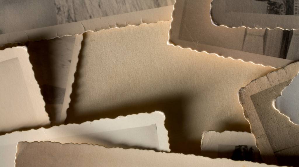 Separados na adoção, gêmeos se reencontram após 23 anos