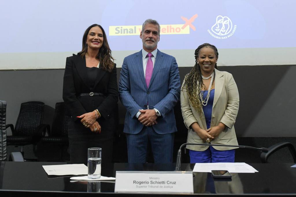 Mulheres no STF: conheça as juristas cotadas para substituir Barroso