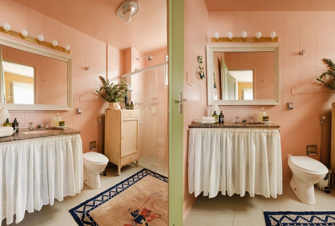 Banheiro retr&ocirc; com paredes rosa beb&ecirc;